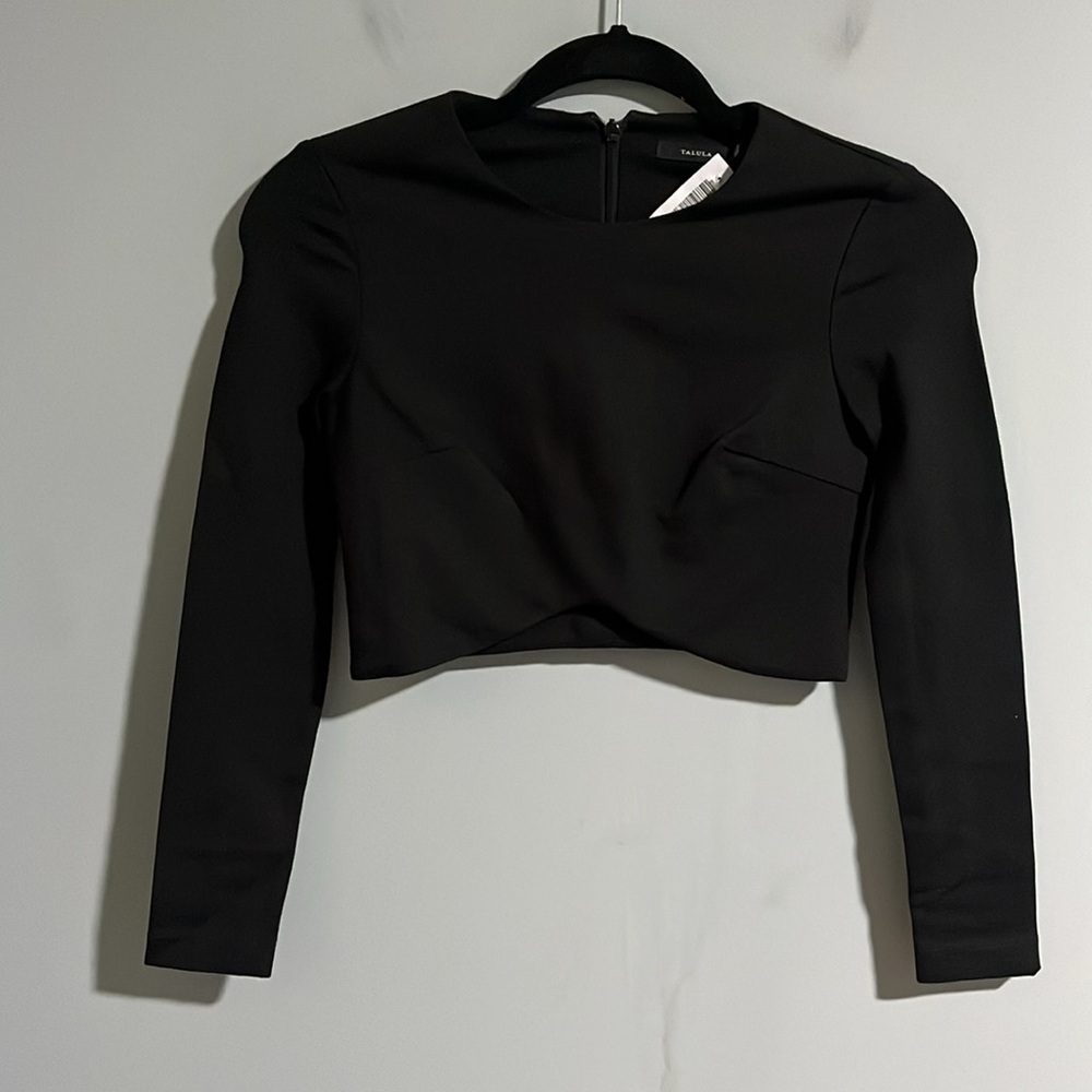 Aritzia Talula Darling Long Sleeve Crop Top NWT - Picture 2 of 4